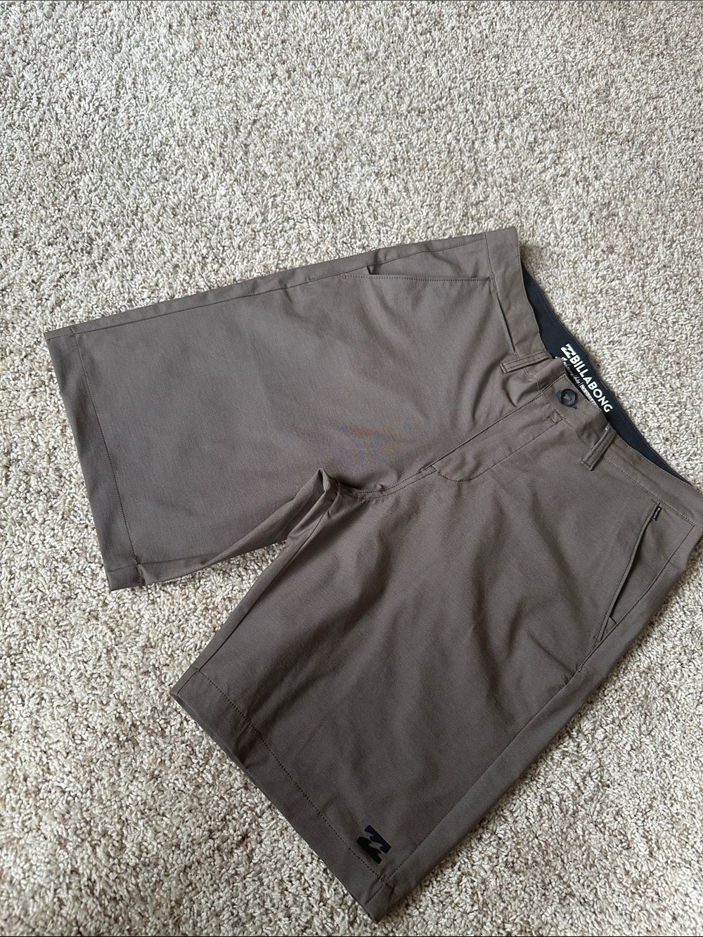 Billabong Submersibles Crossfire Men's Brown Flat Front Performance Shorts sz 33